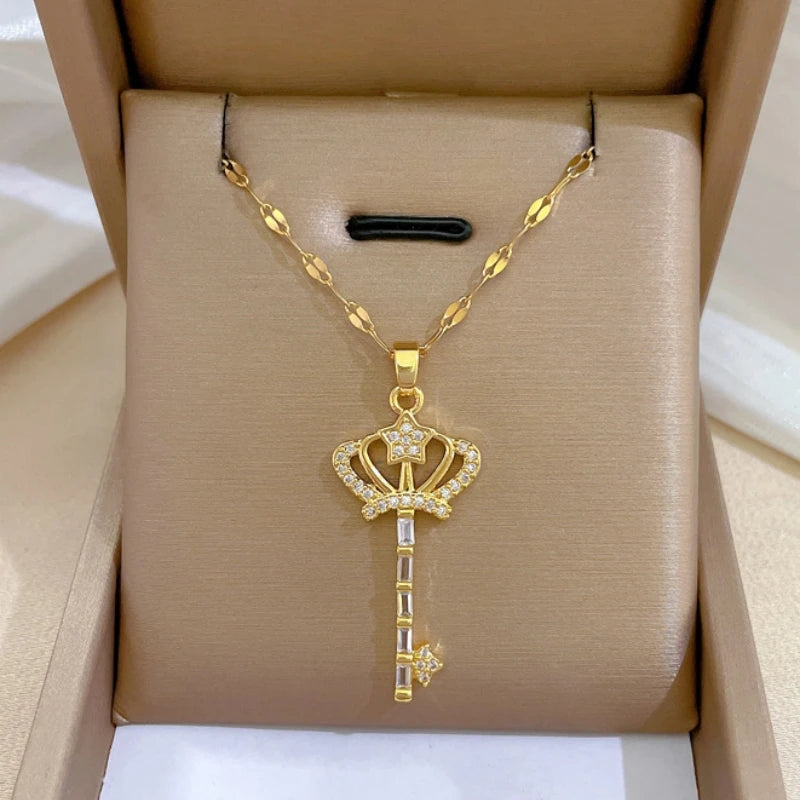 Crown Key Pendant Choker Necklace – Gold Stainless Steel Pendant Choker Necklace Nixie
