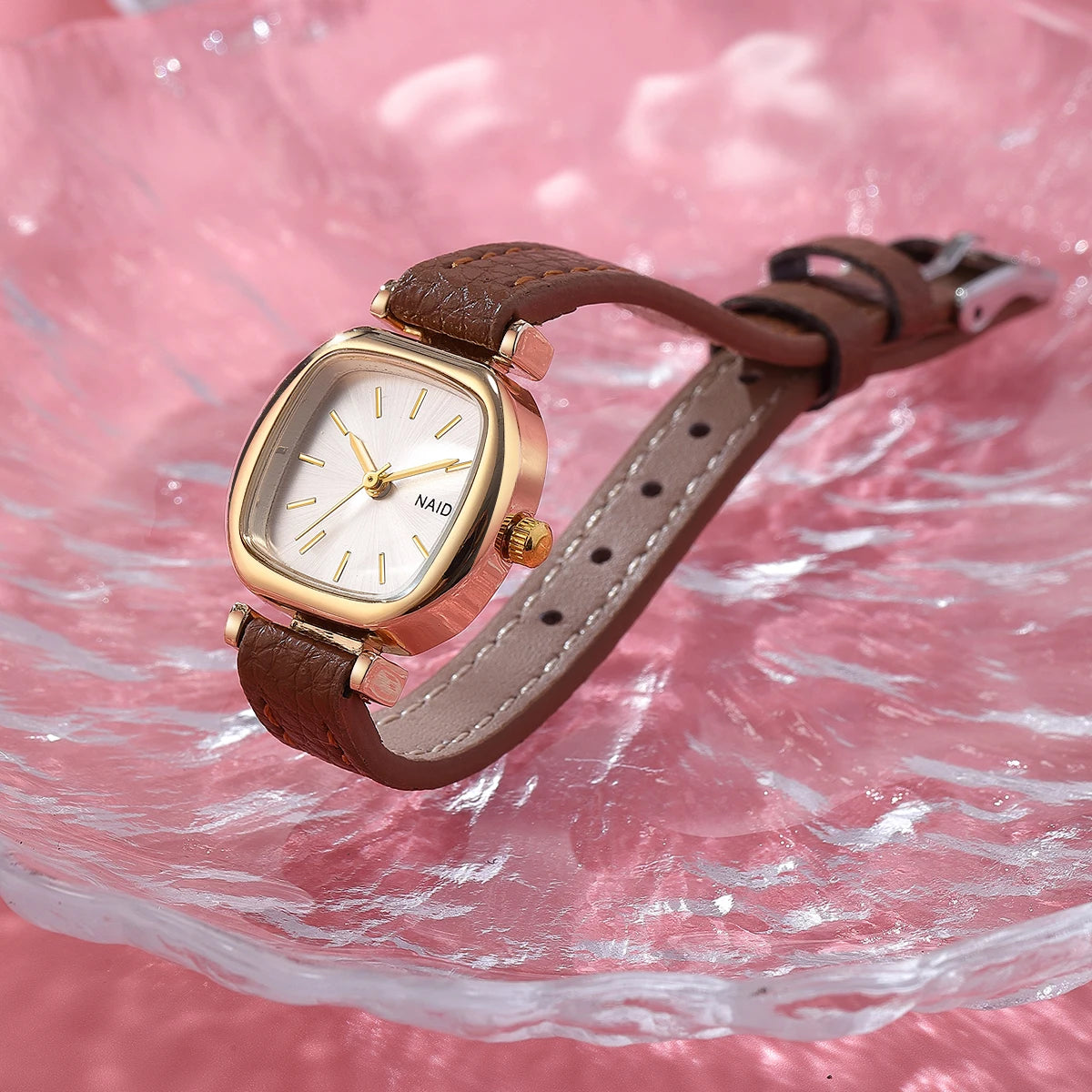 Naidu College Style Casual Quartz Watch – Leather Band Quartz Wristwatch Nixie