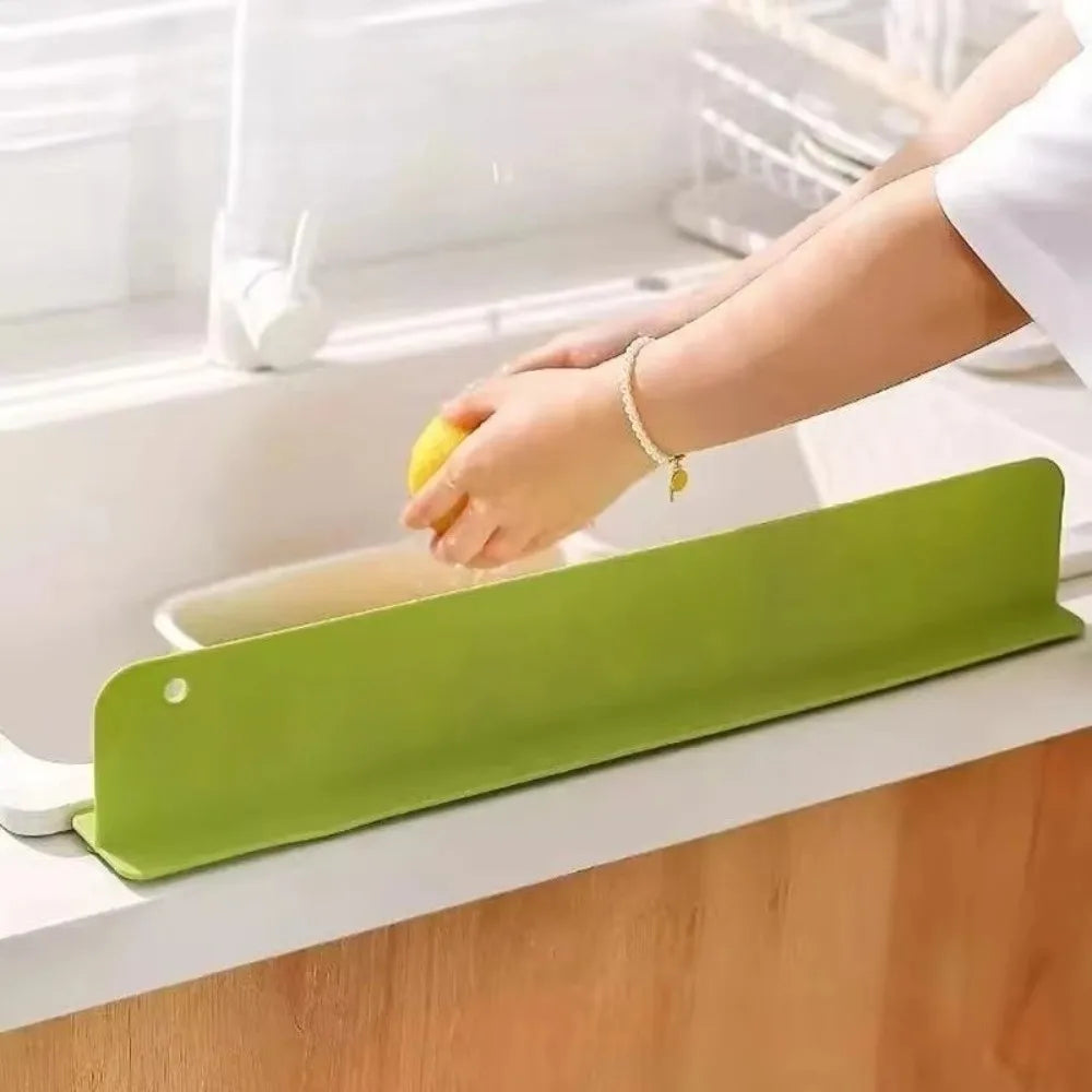 Silicone Sink Splash Guard with Suction Cup | Oil & Water Baffle Sink Splash Guard Nixie