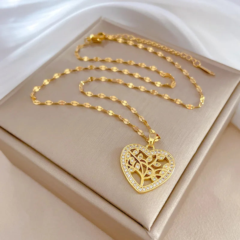 Women's Gold Heart Pendant Necklace – Stainless Steel Choker Pendant Necklace Nixie