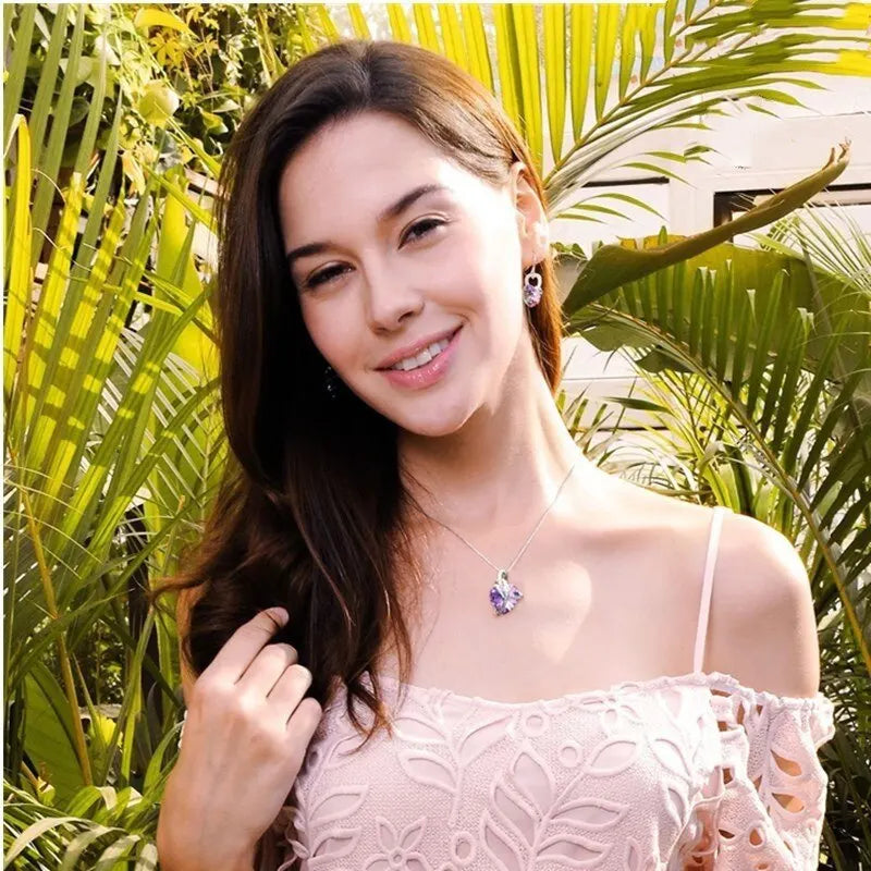 Love Heart Crystal Pendant Necklace – Period Tracker for Women Pendant Necklace Nixie