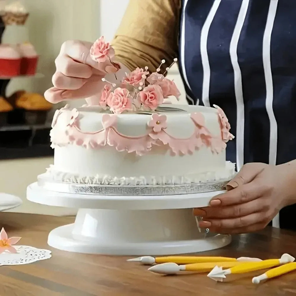 360° Cake Turntable Set – Scraper, Nozzles & Decorating Tools Cake Decorating Set Nixie