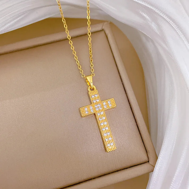 Women's Gold Cross Pendant Necklace – Stainless Steel Choker Pendant Necklace Nixie