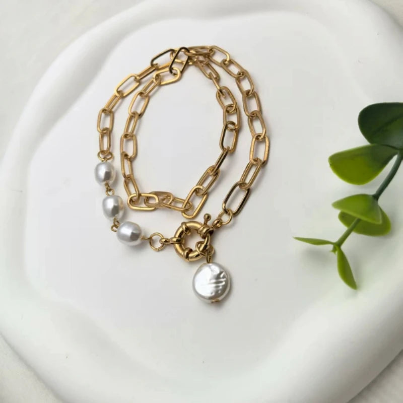 Faux Pearl Pendant Necklace Retro Collarbone Chain for Women Pendant Necklace Nixie