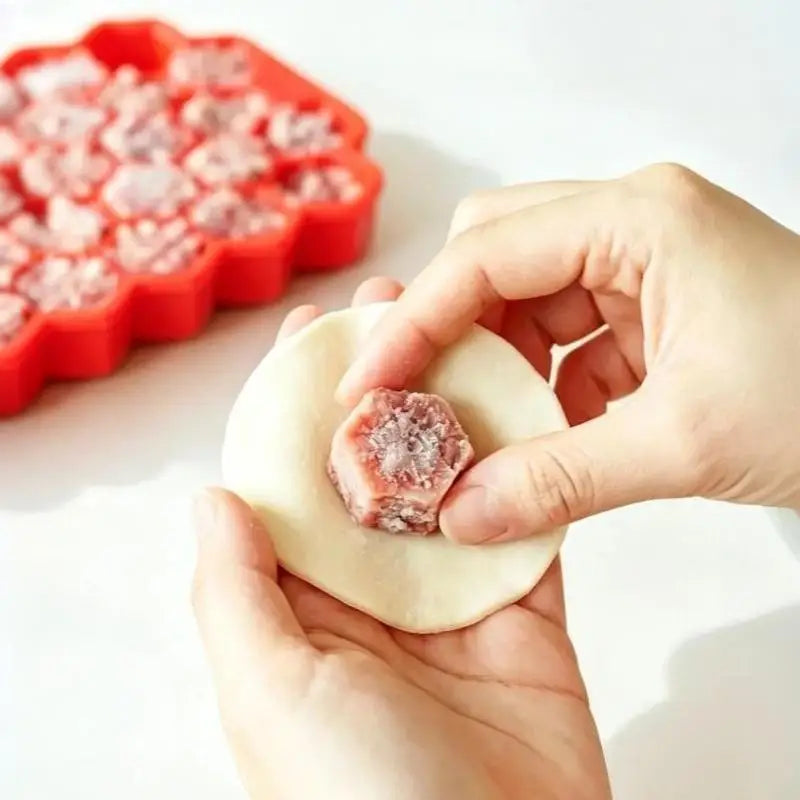 37-Grid Silicone Ice Cube Tray with Lid | Food Grade Non-Stick Silicone Ice Cube Tray Nixie