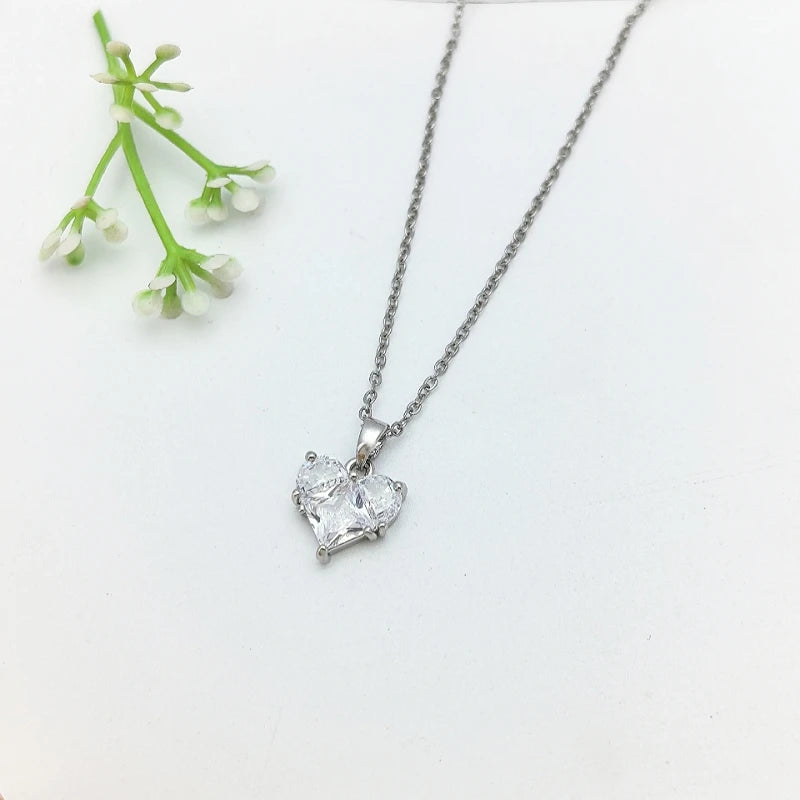 Women's Heart Pendant Necklace – Stainless Steel Collarbone Chain Heart Pendant Necklace Nixie XL1200-295