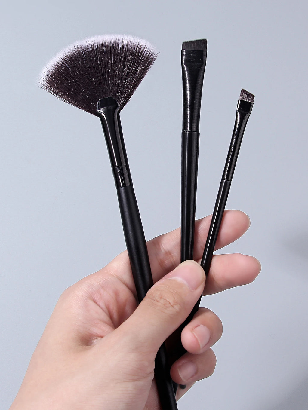 3-Piece Fan Highlighter & Angled Eyebrow Makeup Brush Set Makeup Brush Set Nixie