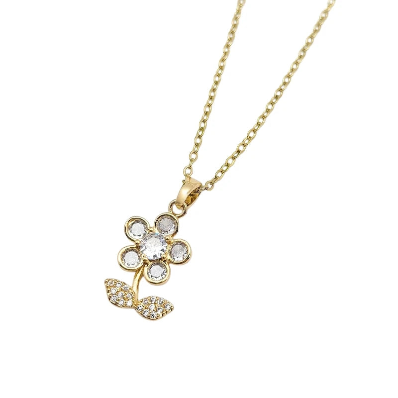 Five-Petal Flower Copper Pendant Necklace | Stainless Steel Pendant Necklace Nixie