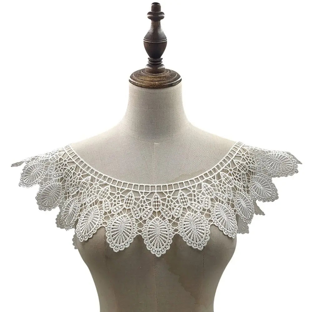 Embroidery Lace Fake Collar White Hollowed-Out Sewing Appliqué