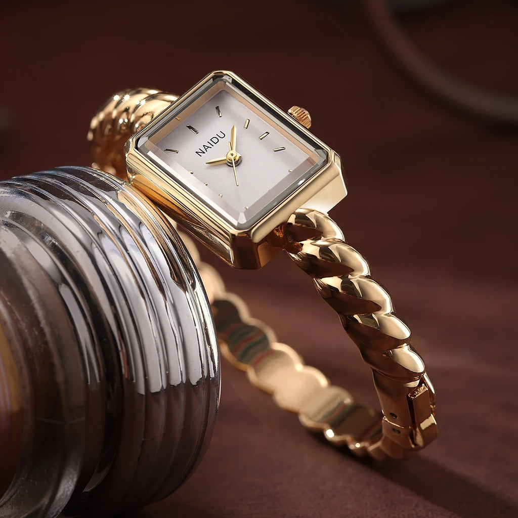 Women's Gold Square Dial Quartz Bracelet Watch – Retro Style Women's Bracelet Watch Nixie
