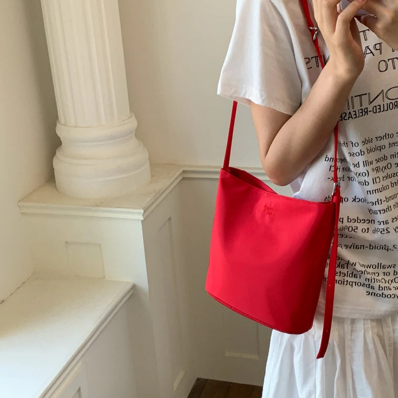 Korean Minimalist Nylon Bucket Bag – Women's Crossbody Purse Bucket Crossbody Bag Nixie