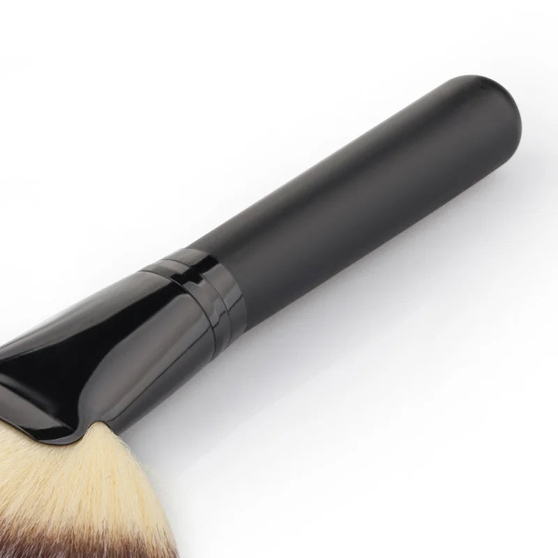Fan Shape Makeup Brush – Wood Handle & Soft Synthetic Hair Makeup Brush Nixie