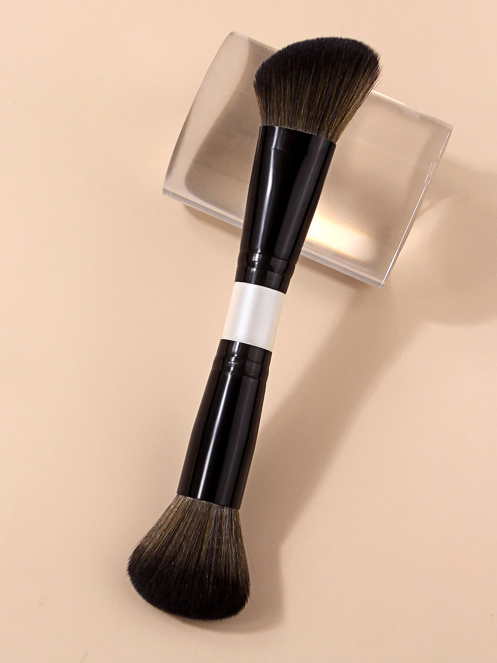 Dual-Ended Makeup Brush – Foundation, Powder, Blush & Contour Makeup Brush Nixie