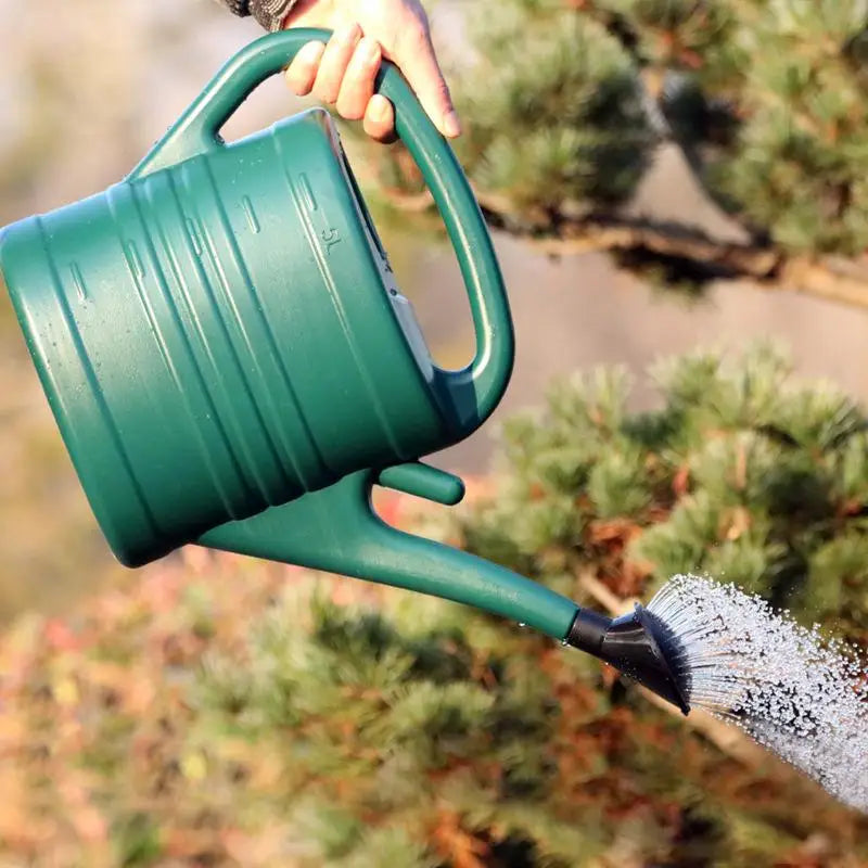 5L Lightweight Plastic Watering Can – Indoor & Outdoor Garden Garden Watering Can Nixie