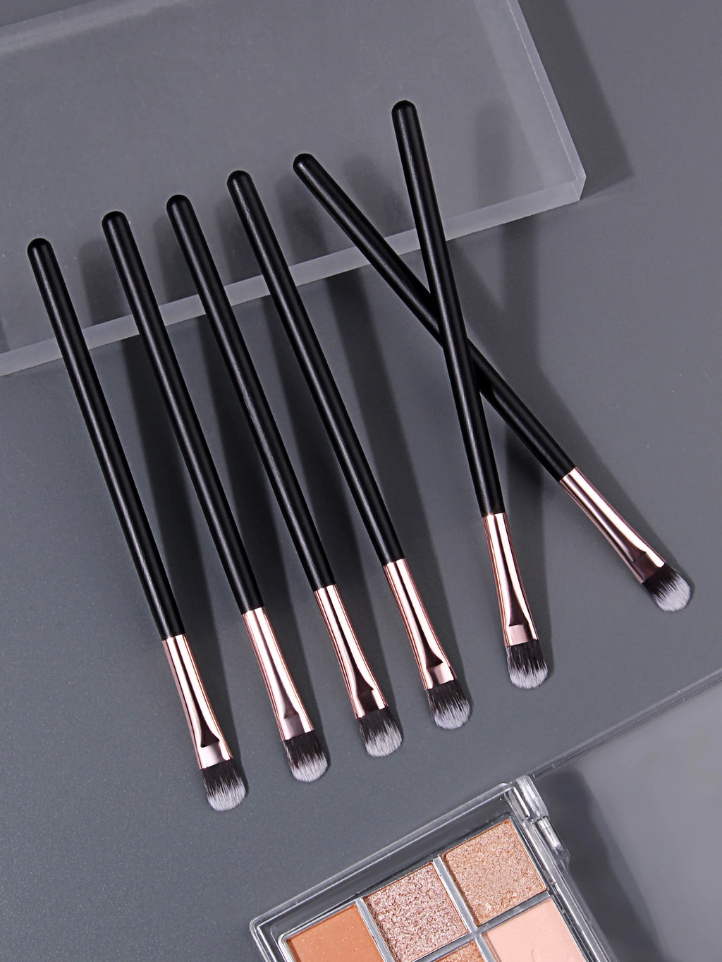 Nixie 6-Piece Soft Fluffy Makeup Brush Set – Professional Makeup Brush Set Nixie
