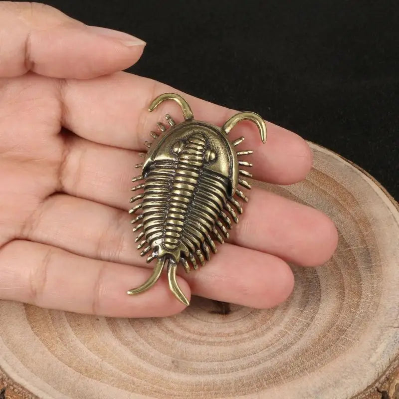 Brass Trilobite Figurine – Retro Desk Ornament & Tea Pet Decorative Figurine Nixie