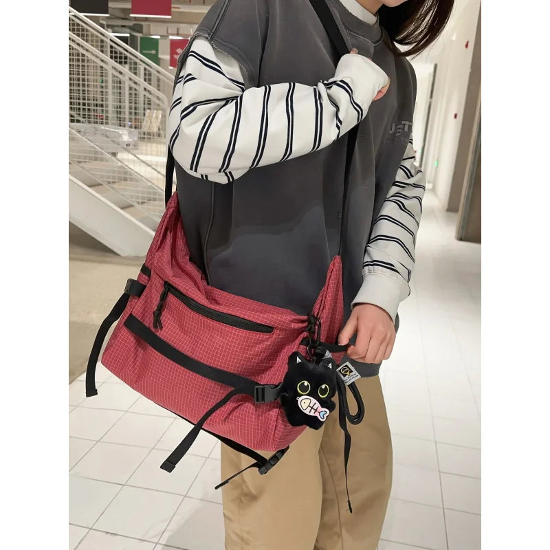 Large-Capacity Unisex Nylon Messenger Crossbody Bag Messenger Crossbody Bag Nixie