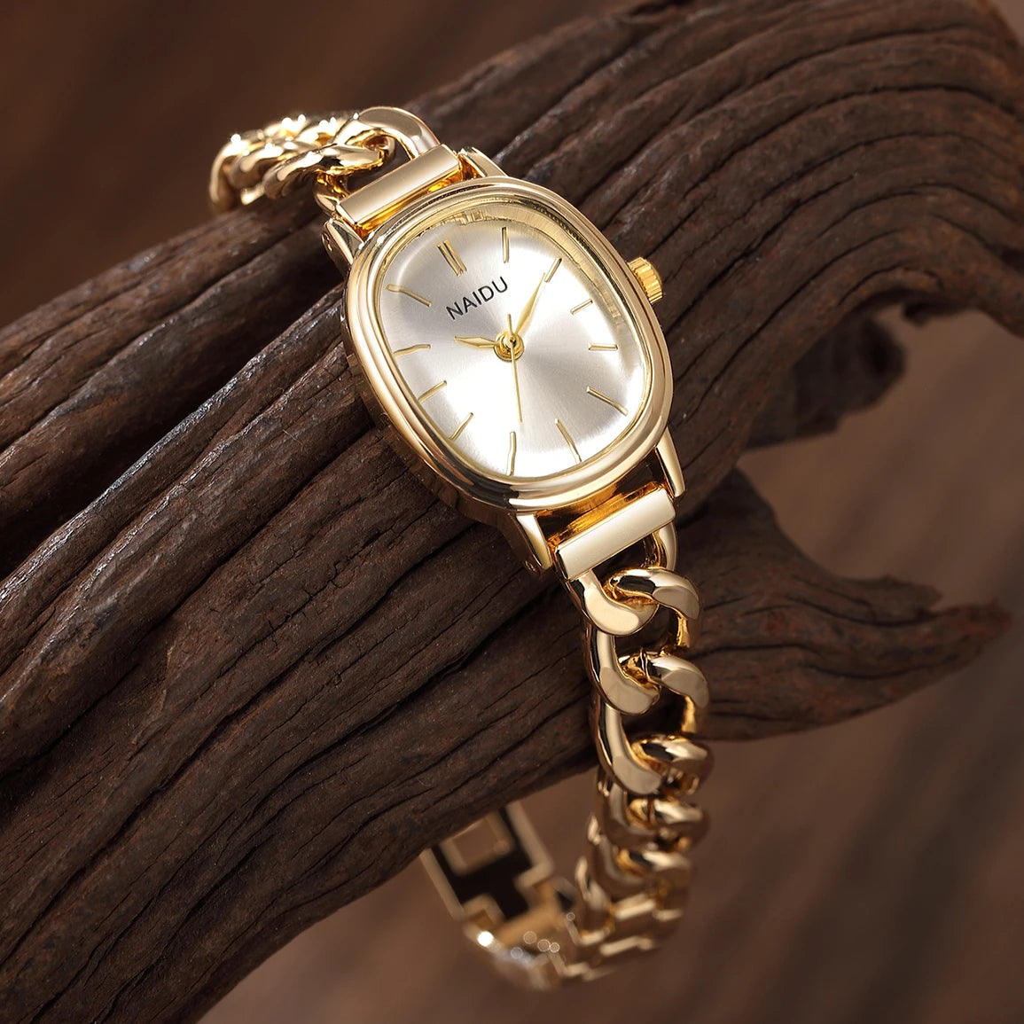 Women's Hollow-Out Bracelet Watch – Retro Quartz Wristwatch