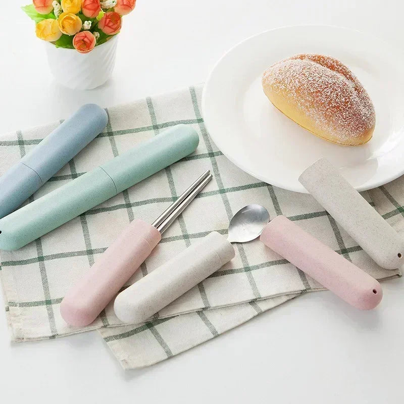 Portable Toothbrush Holder Case – Dustproof Travel Cover