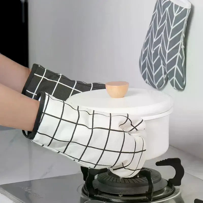Heat-Resistant Oven Gloves – Thickened Insulated Kitchen Mitts Oven Mitts Nixie