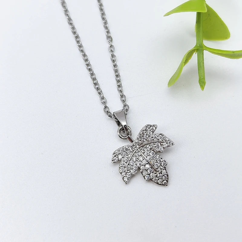 Zircon Leaf Pendant Necklace – Gold & Silver Clavicle Chain Pendant Necklace Nixie XL1200-156