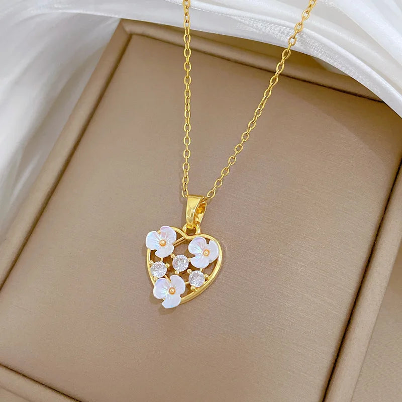 Heart Flower Pendant Choker Necklace – Gold Stainless Steel Pendant Necklace Nixie