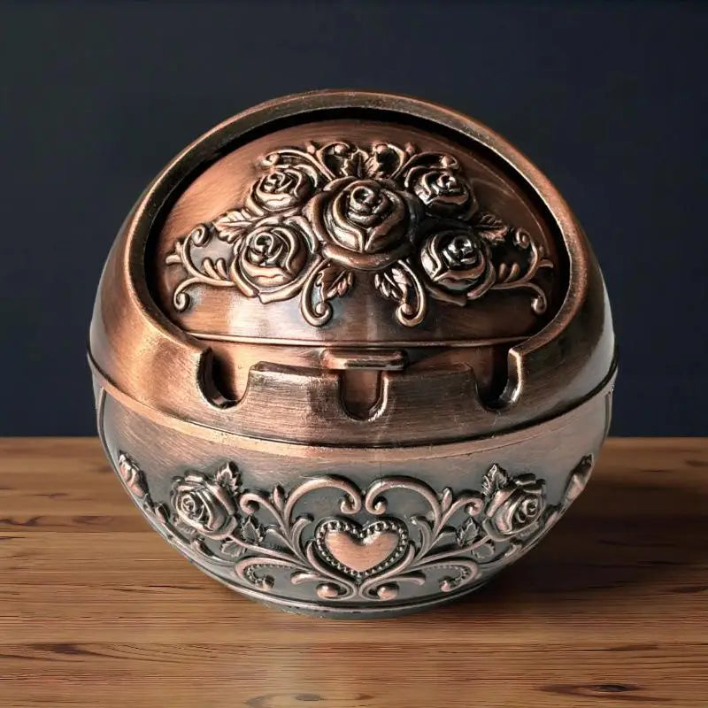 Windproof Vintage Metal Ashtray with Lid – Rose Embossed Covered Metal Ashtray Nixie