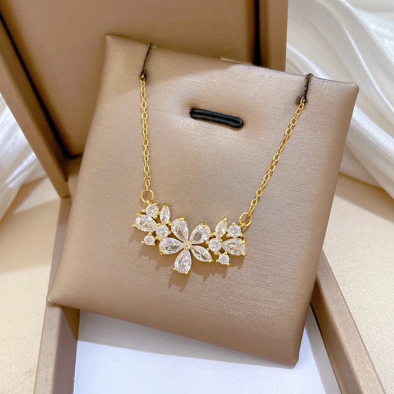 Openwork Zirconia Flower Pendant Necklace – Gold Steel Pendant Necklace Nixie