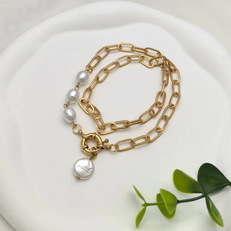 Faux Pearl Pendant Necklace Retro Collarbone Chain for Women Pendant Necklace Nixie