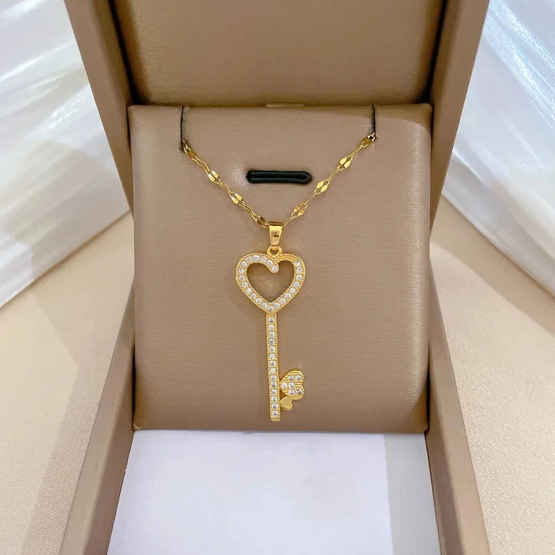 Heart & Key Gold Pendant Necklace – Zircon Collarbone Chain Pendant Necklace Nixie