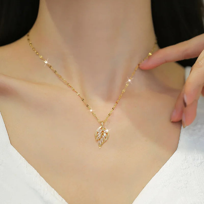 Leaf Copper Pendant Necklace – Stainless Steel Choker for Women Pendant Necklace Nixie