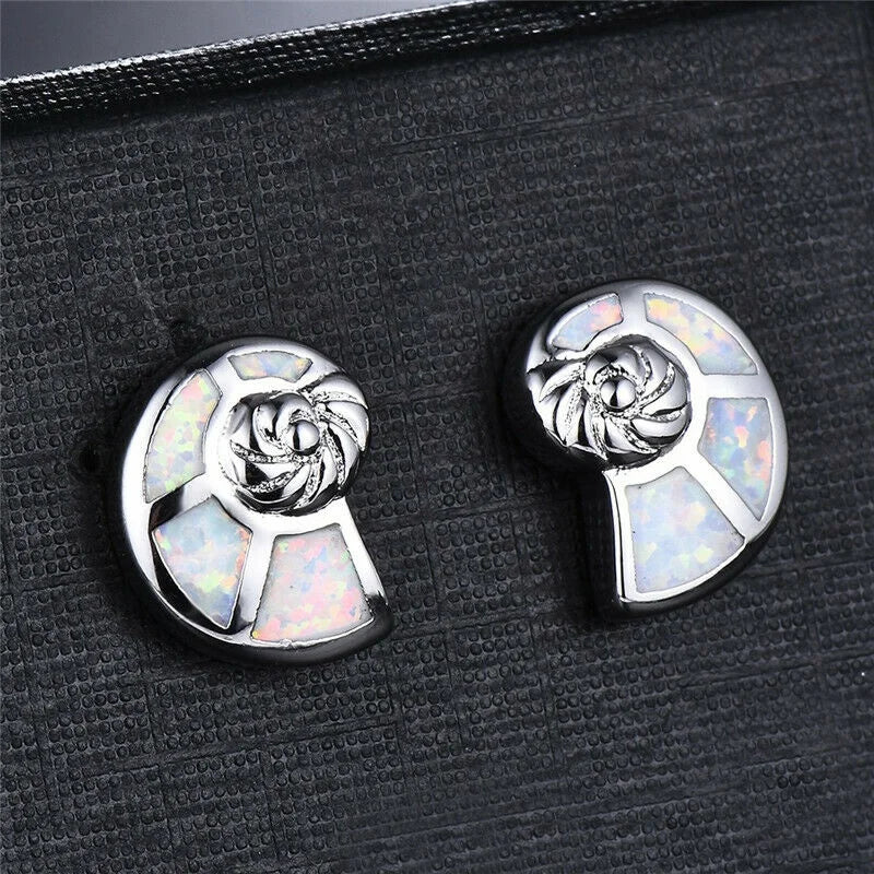 White Snail Simulated Opal Glass Vintage Stud Earrings Fashion Stud Earrings Nixie WHITE