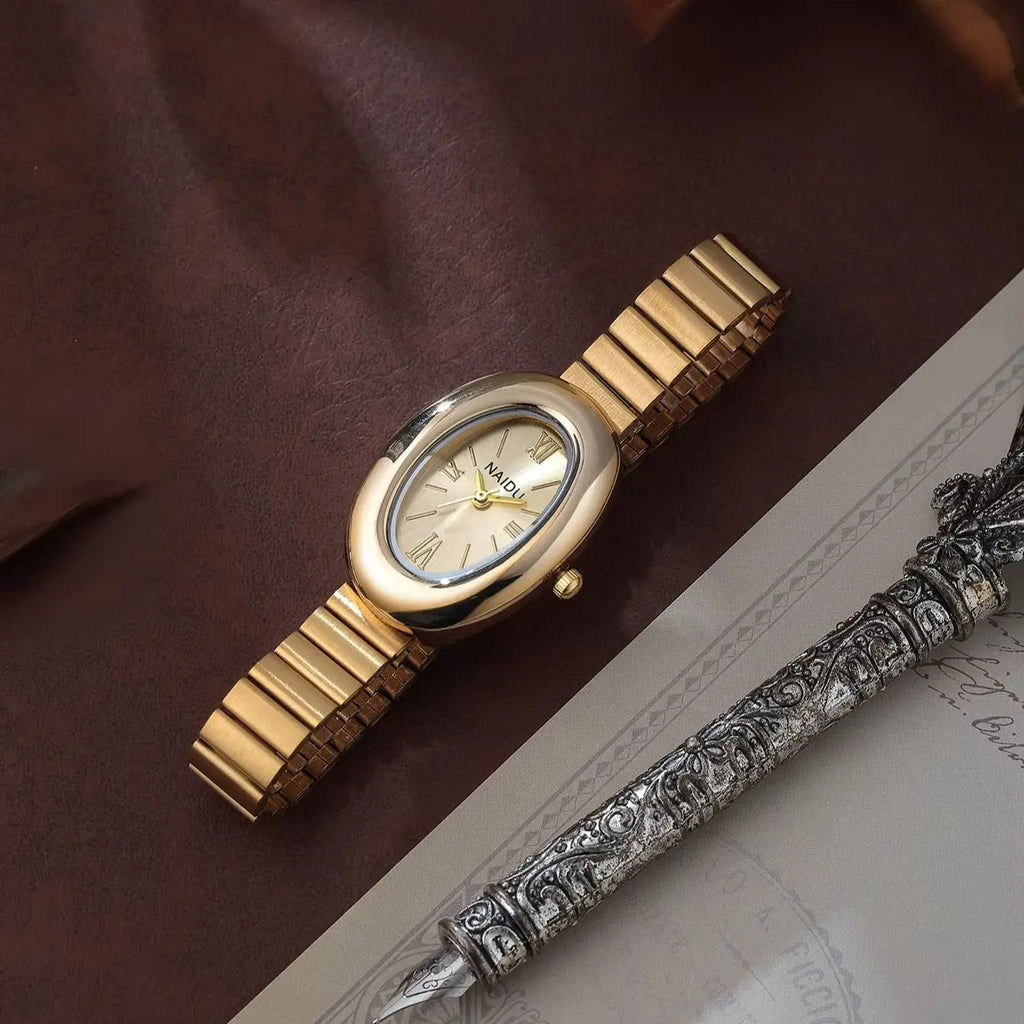 Naidu Oval Quartz Watch – Light Luxury Roman Numeral Style