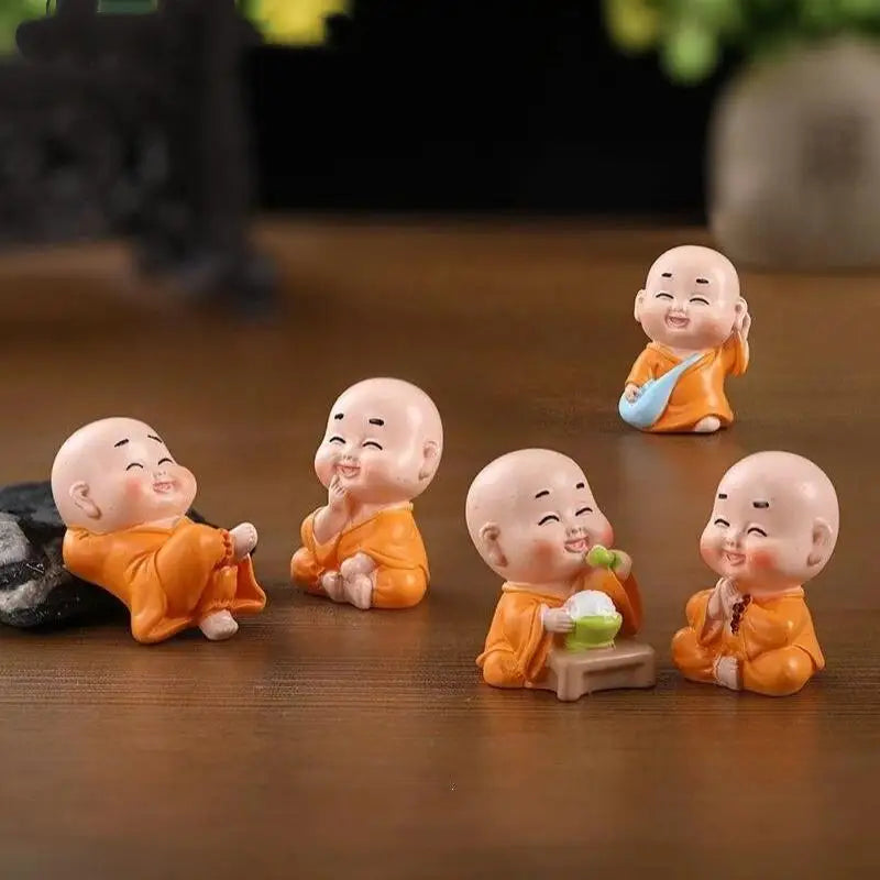 Mini Monk Resin Figurine | Zen Garden & Terrarium Decor Resin Figurine Nixie