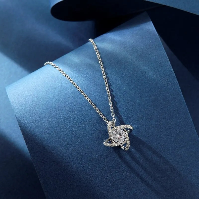 Four Leaf Clover Diamond Pendant Necklace – Silver-Plated