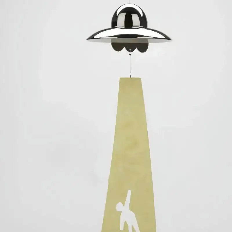 UFO Alien Abduction Wind Chime – Glowing Sci-Fi Decor Gift
