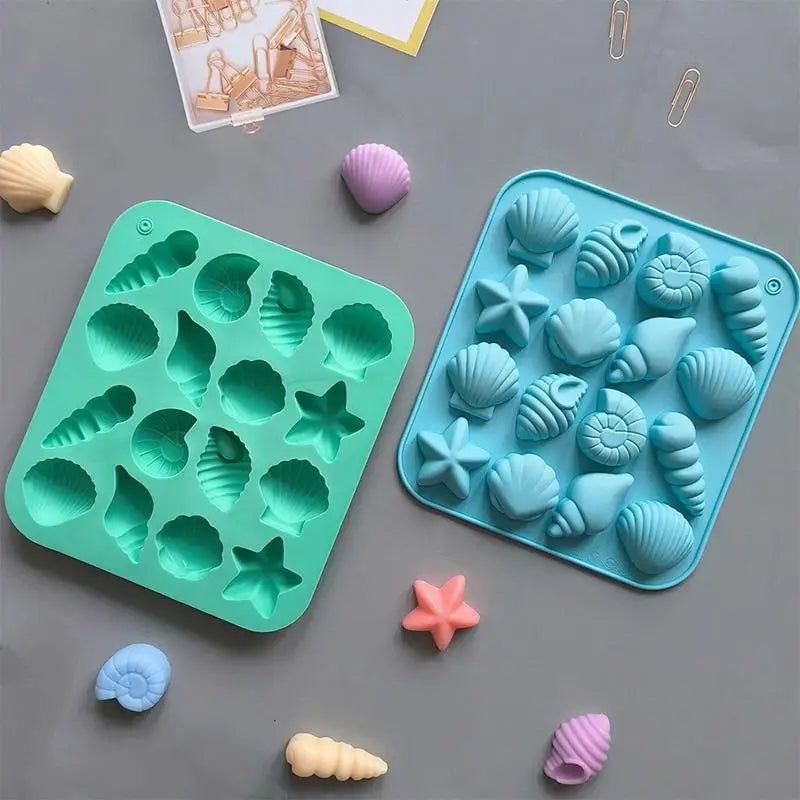 16-Cavity Seashell Silicone Mold – Chocolate, Candy & Baking