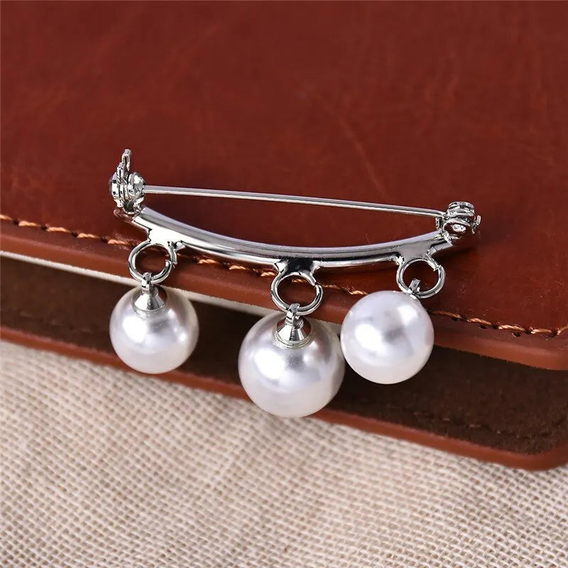 2pcs Pearl Pendant Brooch Set – Unisex Anti-Slip Corsage Pin Brooch Pin Set Nixie