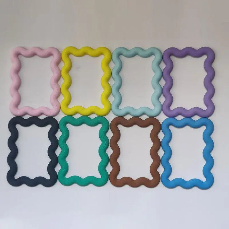 Magnetic Fridge Photo Frame Alloy Wavy Edge – 3-Inch Photos