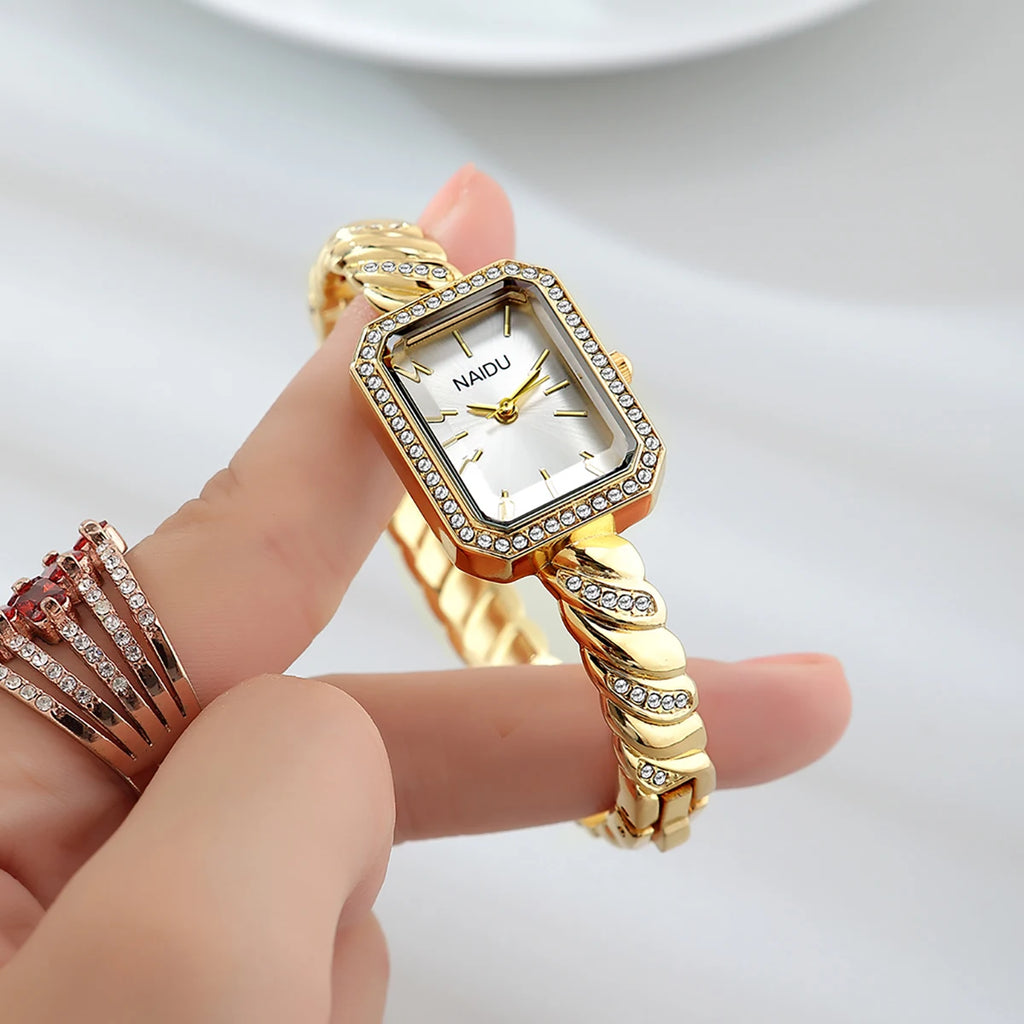 Casual Luxury Bracelet Watch – Quartz, Alloy, Numberless Dial Bracelet Watch Nixie