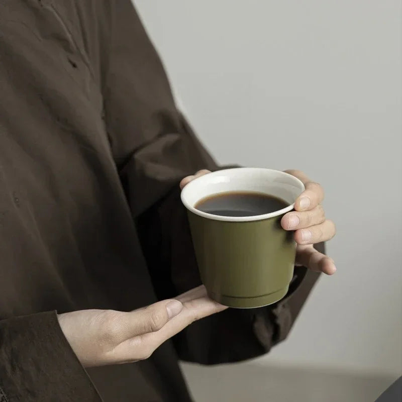Nixie Ceramic Coffee Mug with Silicone Lid – 250ml