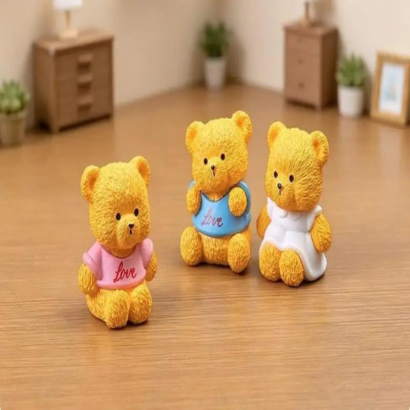 4pcs Cute Couple Bear Mini Figurines – Desktop DIY Décor Decorative Figurines Nixie