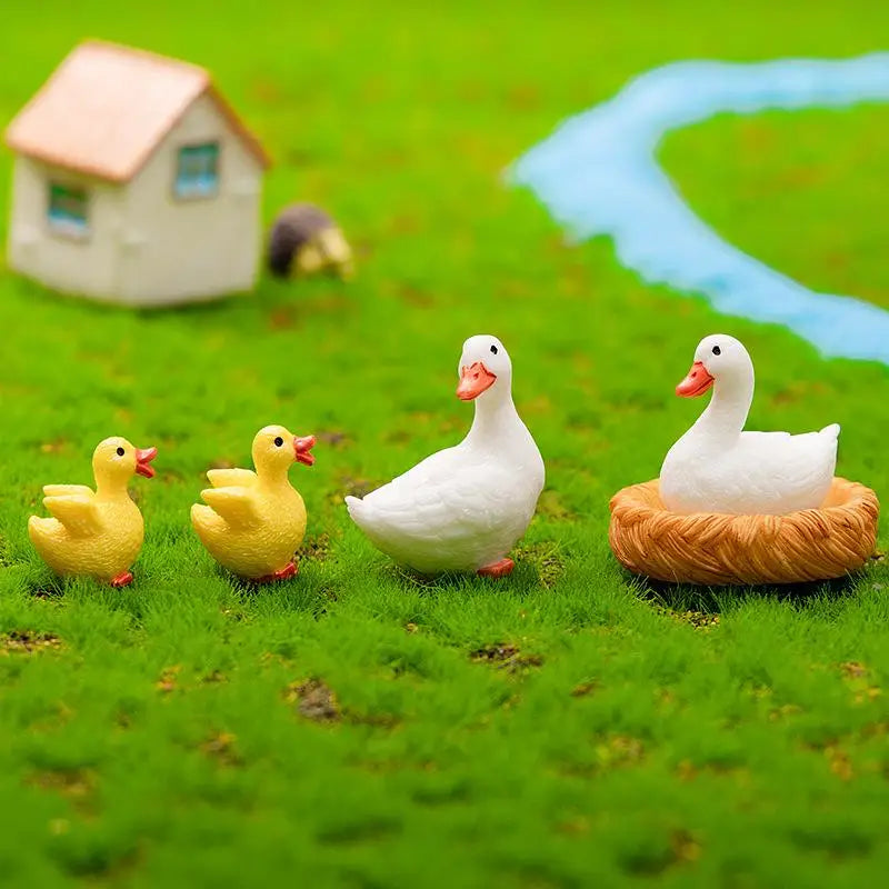 5Pcs Mini Duck Figurines Fairy Garden Micro Landscape Decor Mini Garden Figurines Nixie