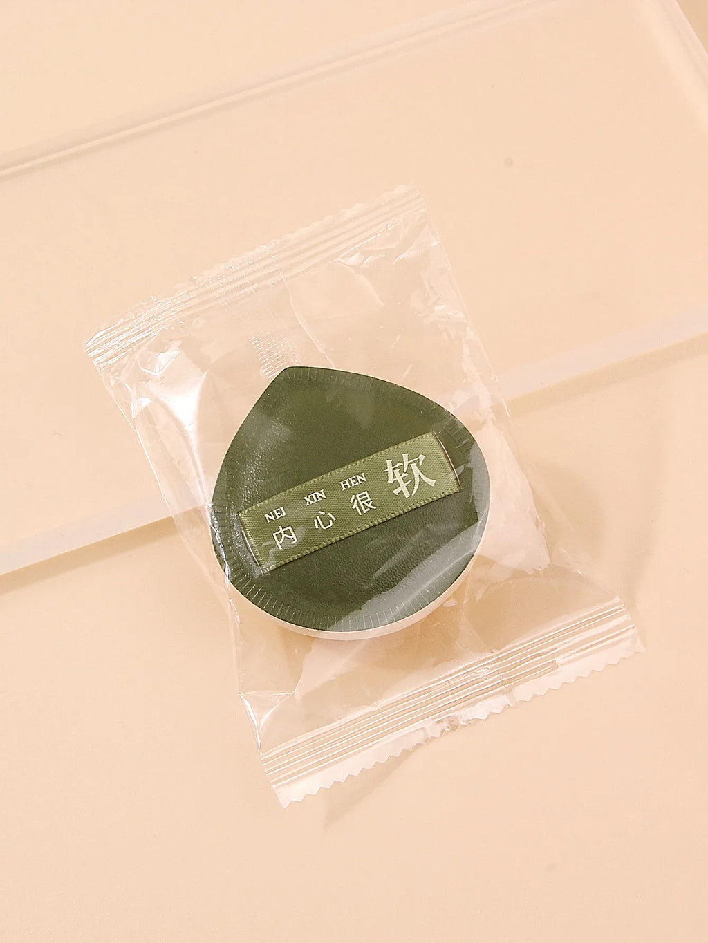 Super Thick Makeup Sponge Puffs – Foundation & Concealer 1/4Pc Makeup Sponge Puff Nixie green