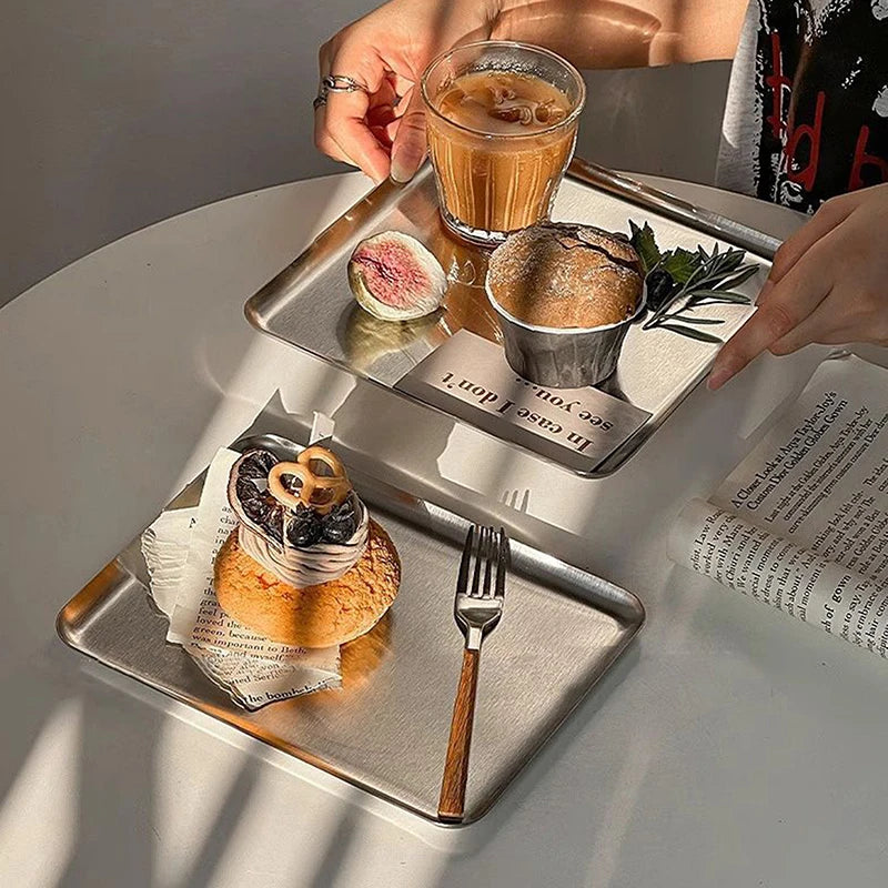 Stainless Steel Rectangular Cake Tray – Nordic Design