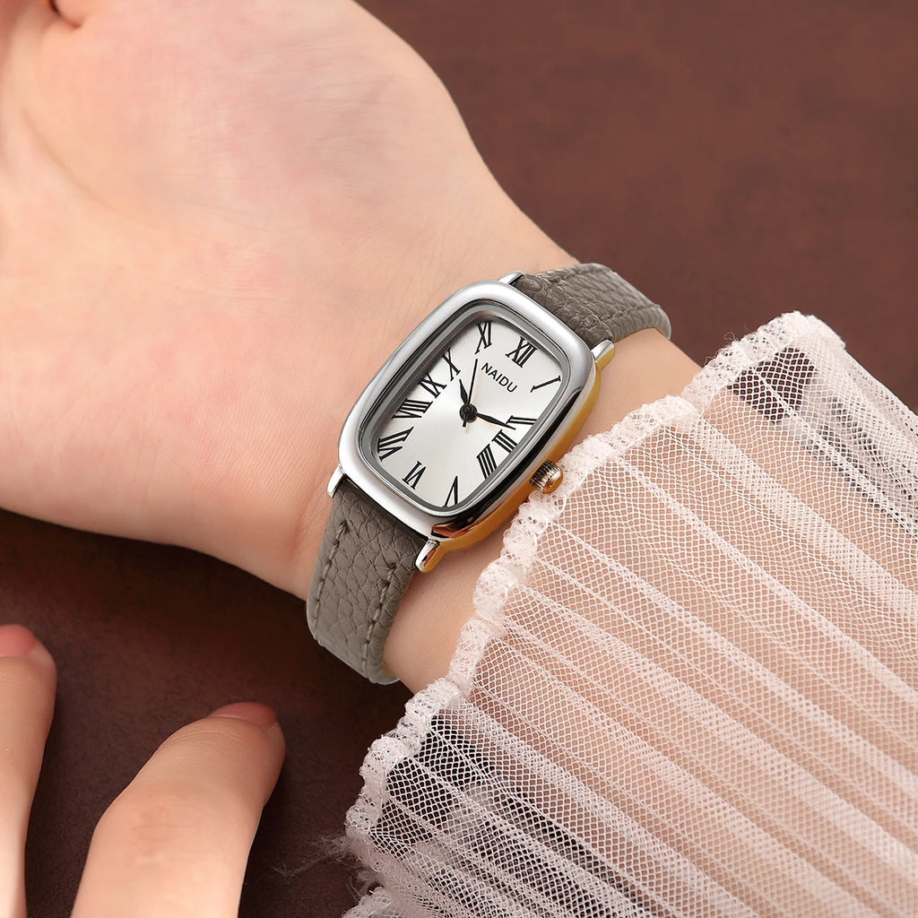 Women's Leather Strap Quartz Watch – Roman Numeral Casual Style Women's Quartz Watch Nixie