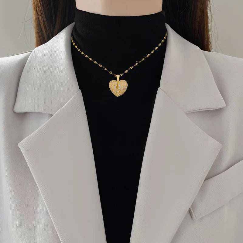 Luxury Heart Pendant Necklace Gold Stainless Steel Choker Pendant Necklace Nixie
