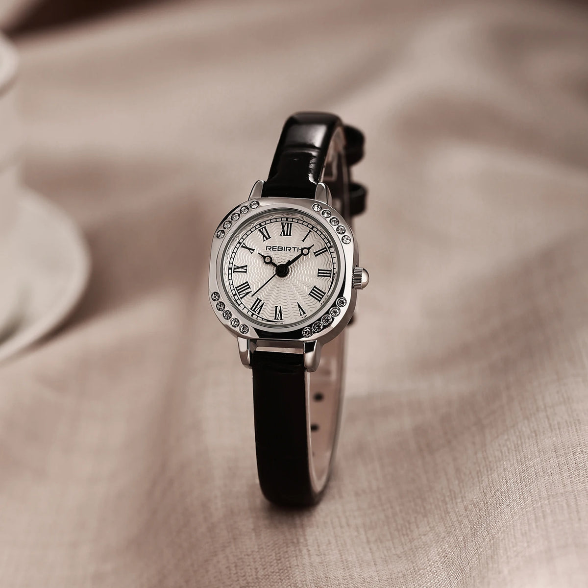 REBIRTH Retro Quartz Watch – Roman Numeral Leather Band | College Style Casual Quartz Watch Nixie