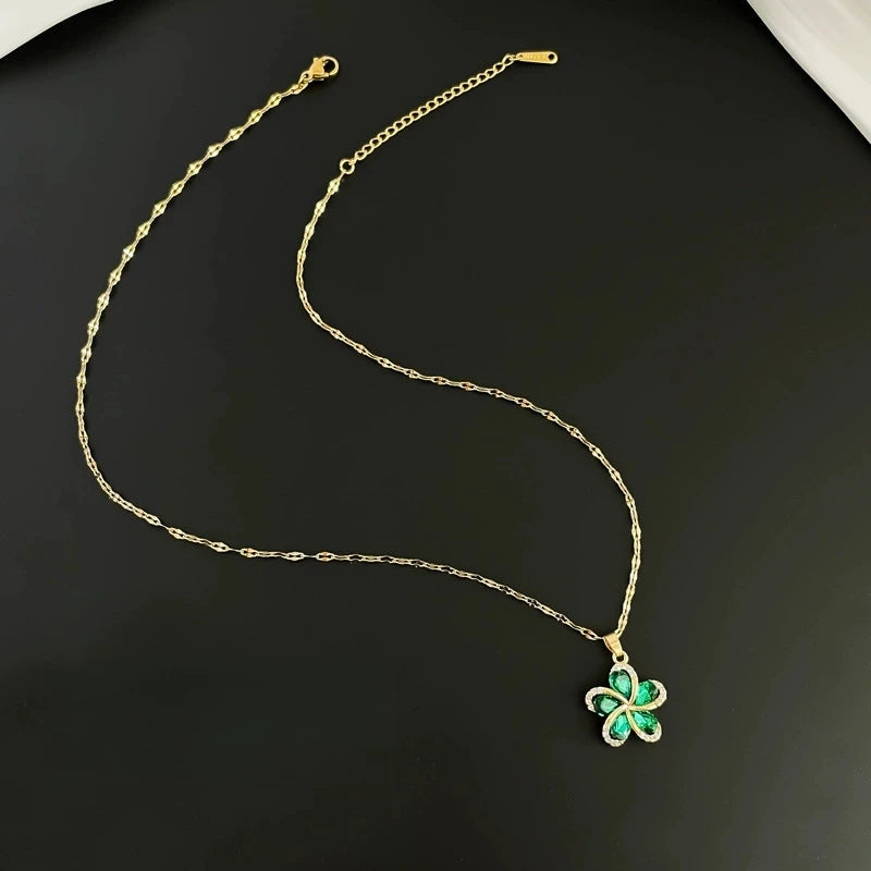 Green Snowflake Pendant Necklace | Gold Plated Clavicle Chain Pendant Necklace Nixie