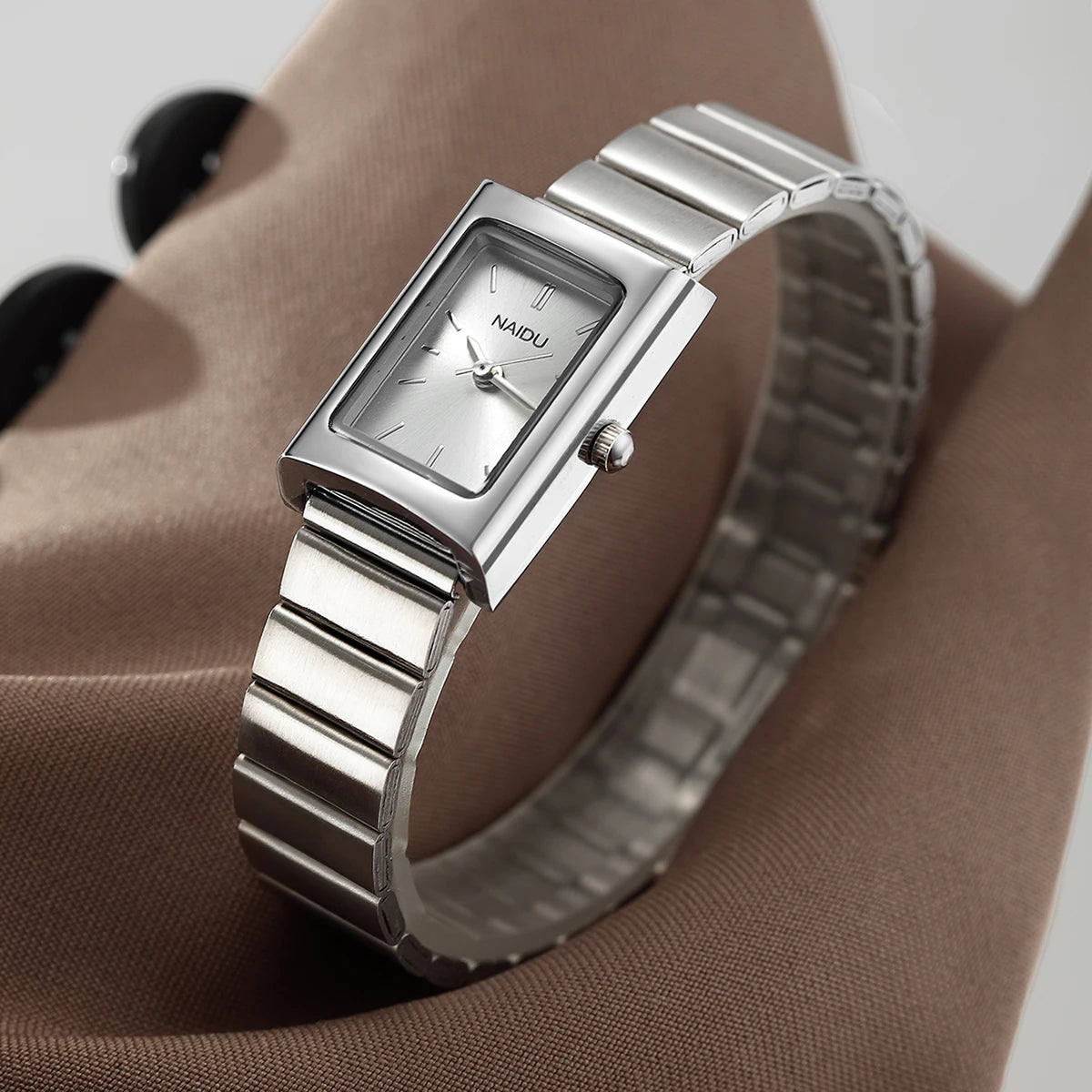 Women's Vintage Rectangular Quartz Watch – Steel Strap Retro